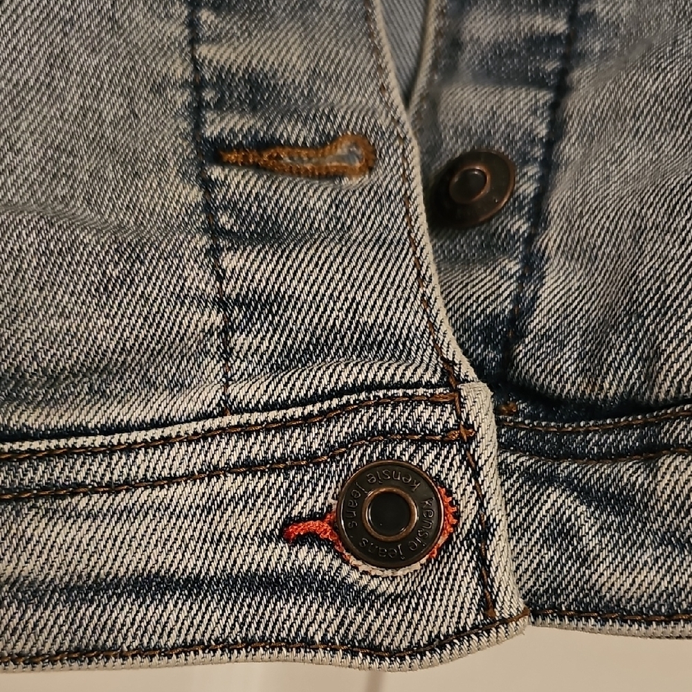Kensie Light Wash Jean Jacket - Picture 3 of 5